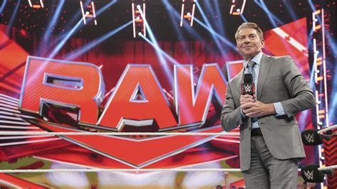 ed mcmahon grave|WWE en Netflix, se presenta una serie documental sobre Vince .